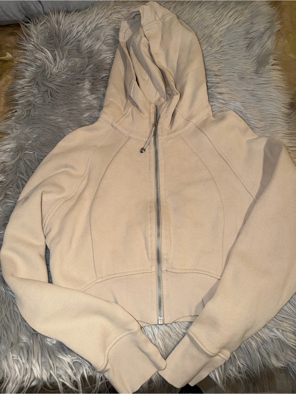 Lululemon cropped scuba